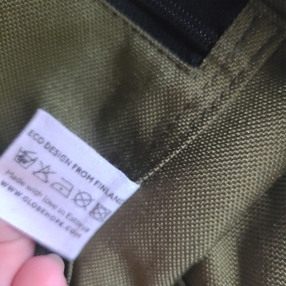 Globe Hope Black Backpack Unisex - Picture 14 of 15